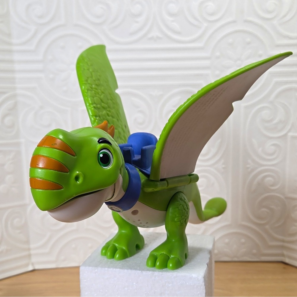 Dino Ranch Flying Thunderbolt Action Figure Dinosaur "Works"